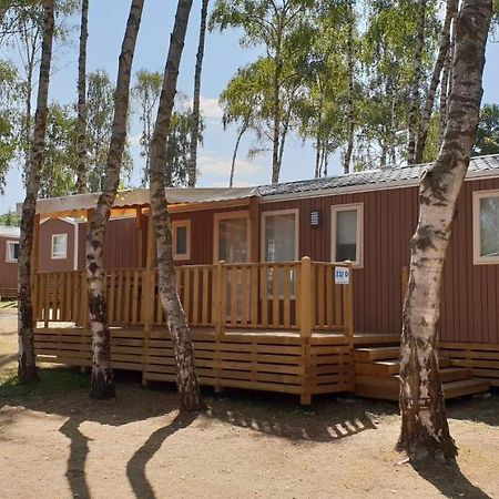 Mobil Homes Xxl2 4 Chambres - Camping Le Ranch Des Volcans Châtel-Guyon Eksteriør bilde
